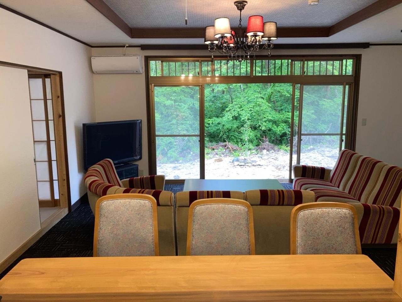 Country house 安曇野市穂高温泉郷vila湯仙望 *